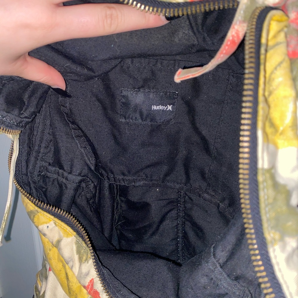 Rose print backpack - Picture 3 of 3